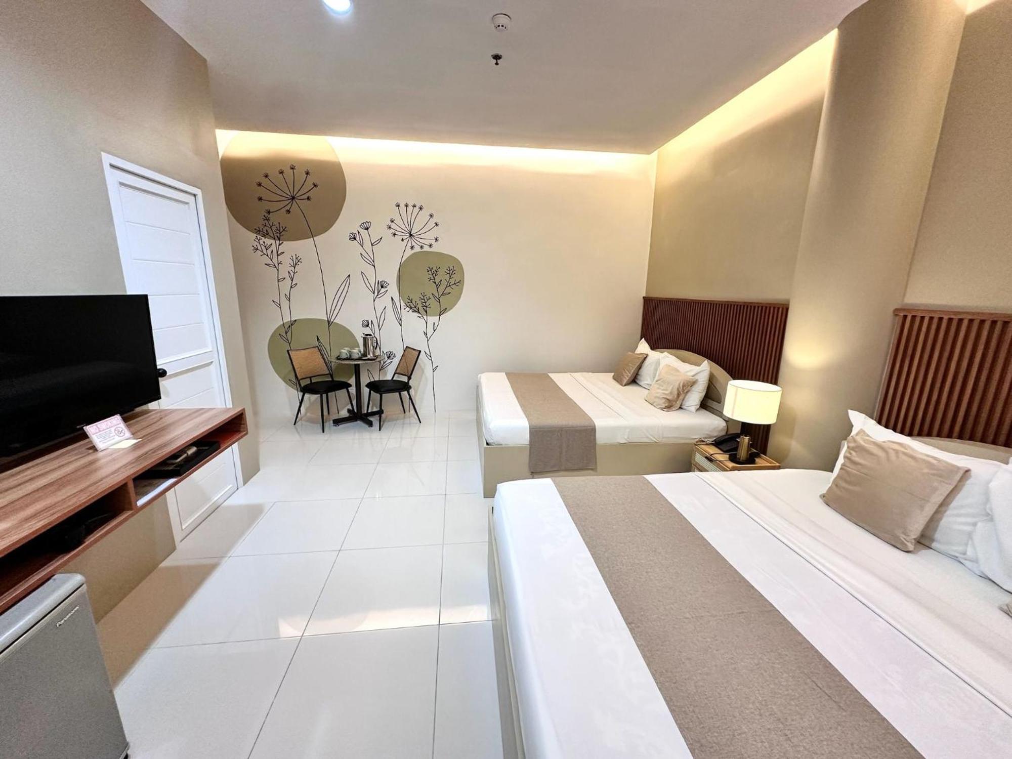 Hotel Nicanor Dumaguete City Exterior photo