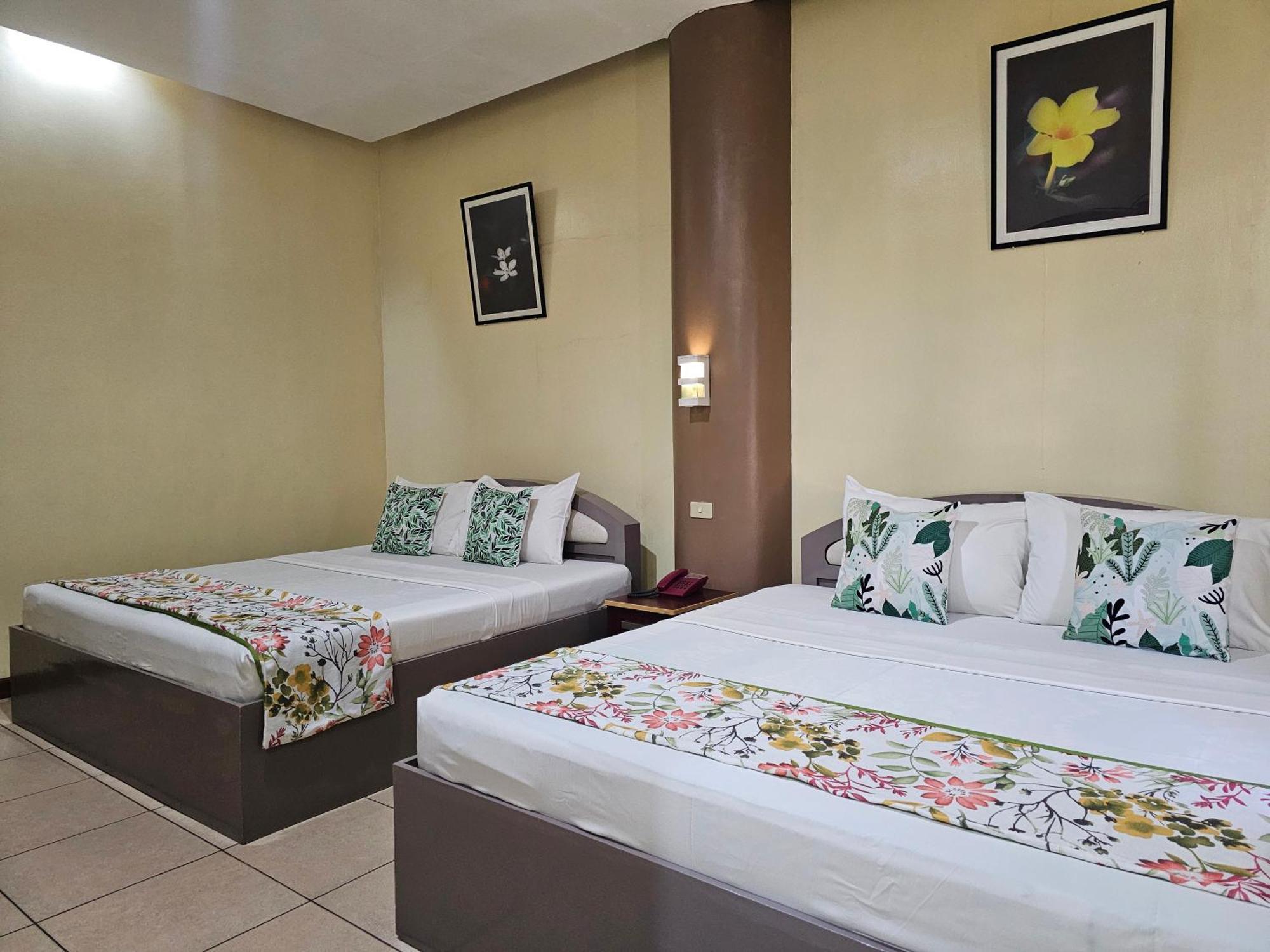 Hotel Nicanor Dumaguete City Exterior photo