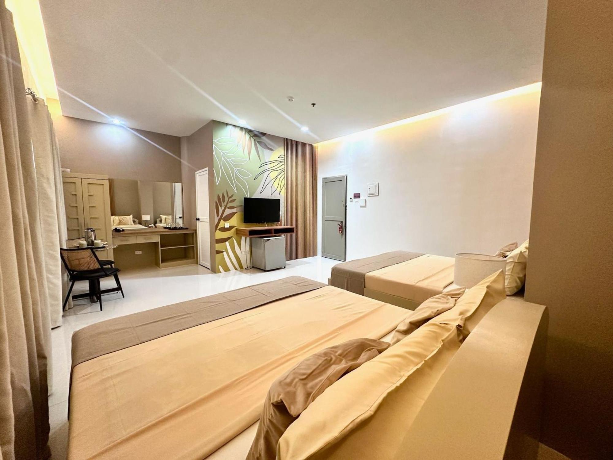 Hotel Nicanor Dumaguete City Exterior photo