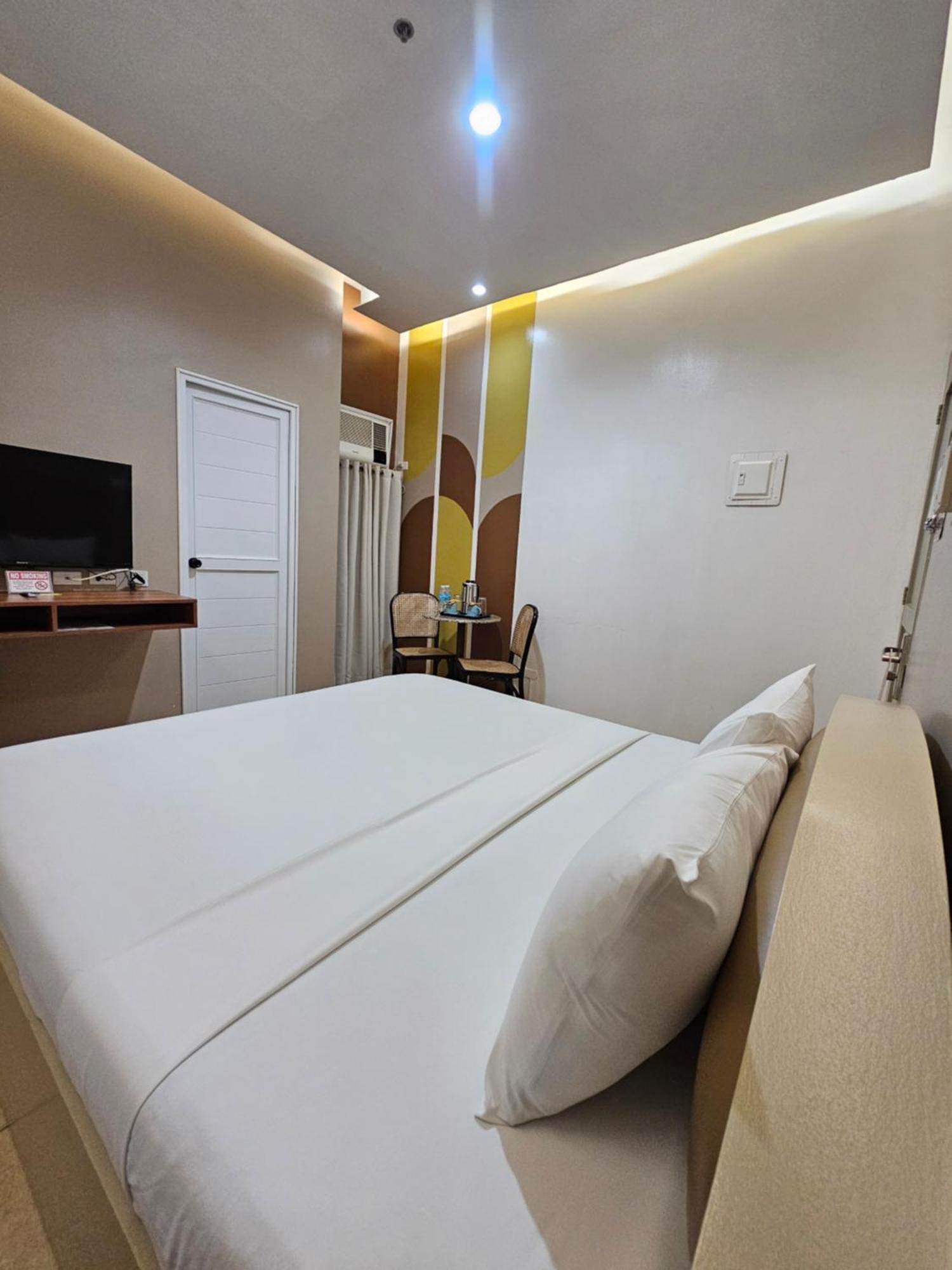 Hotel Nicanor Dumaguete City Exterior photo