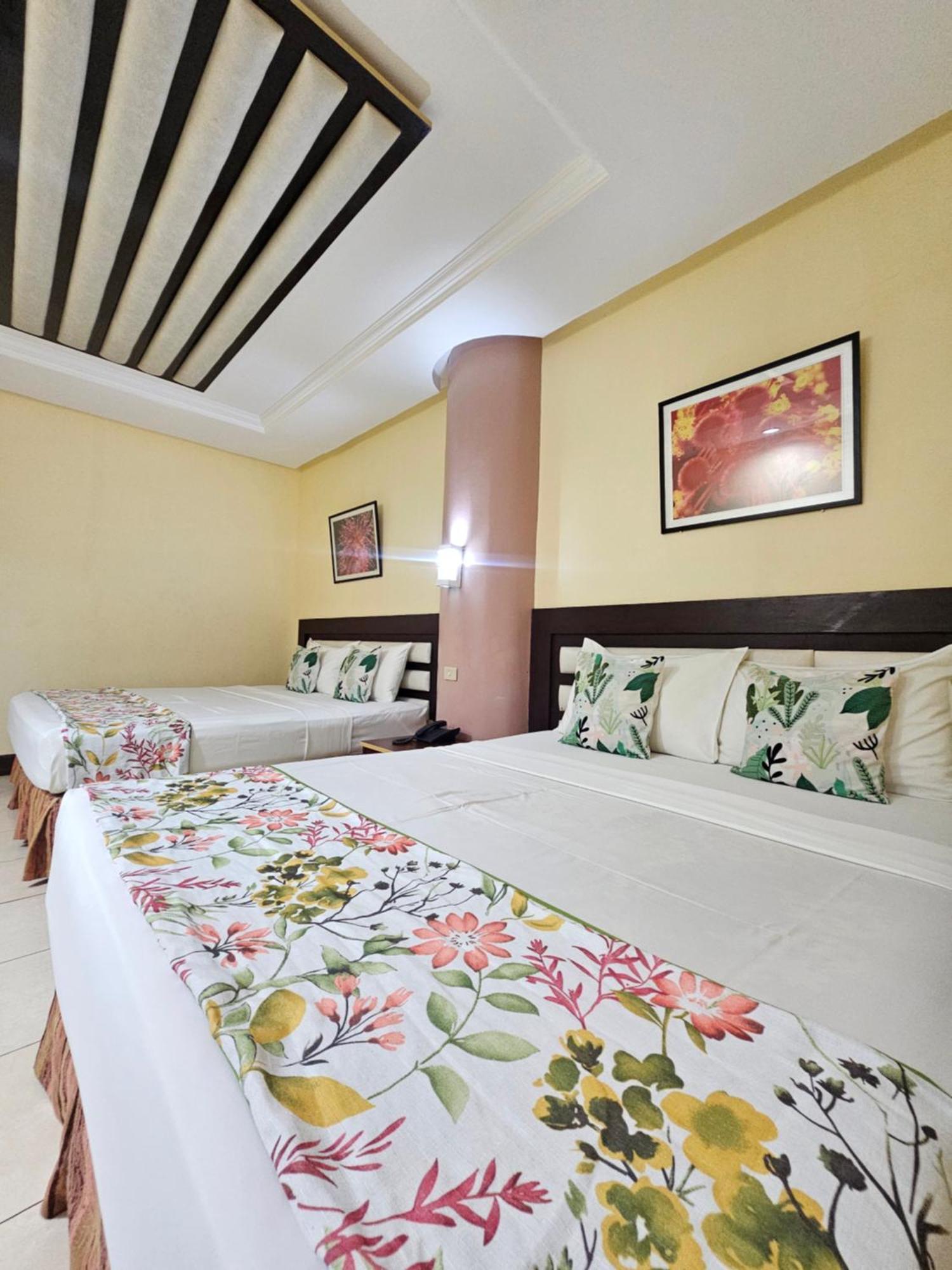 Hotel Nicanor Dumaguete City Exterior photo